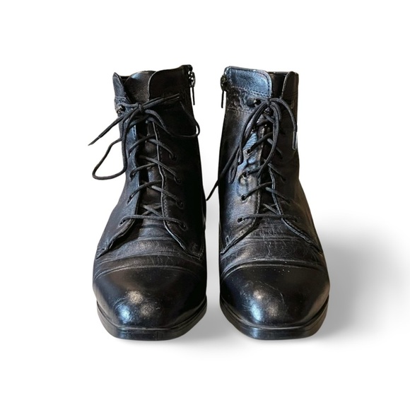 90s Vintage Black Leather Lace-Up Ankle Boots – Victorian Witch Style – Size 9 - Picture 3 of 6